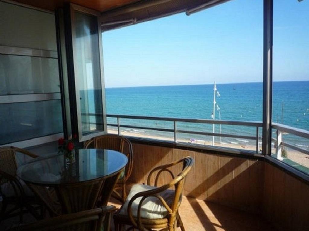 Apartamento Rosendo カラフェル 部屋 写真
